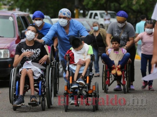 Menores fueron vacunados. Foto: David Romero/El Heraldo
