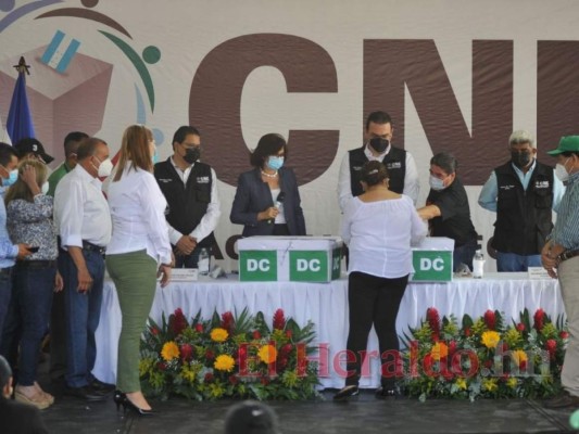 El CNE inicia revisión de planillas para pronunciamiento electoral