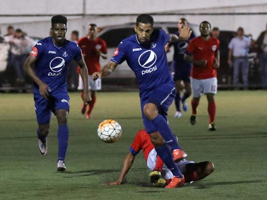 Motagua cayó y Gimnástico se quedó con la Copa Larach