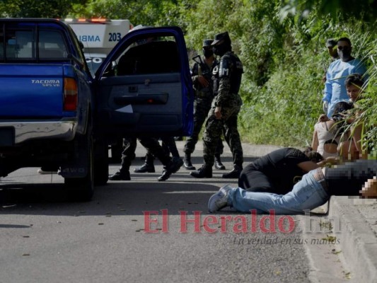 Desgarradora escena de pareja emboscada y acribillada en la capital (FOTOS)