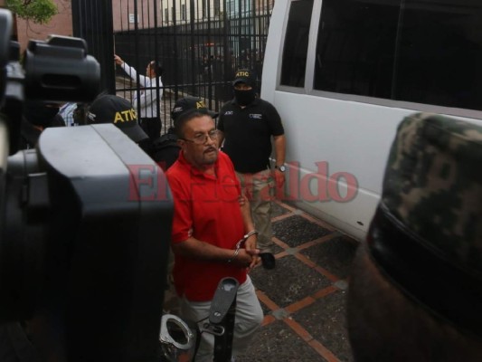 FOTOS: Así fue el traslado de los diez implicados en el desfalco al IHSS hacia los Juzgados Anticorrupción