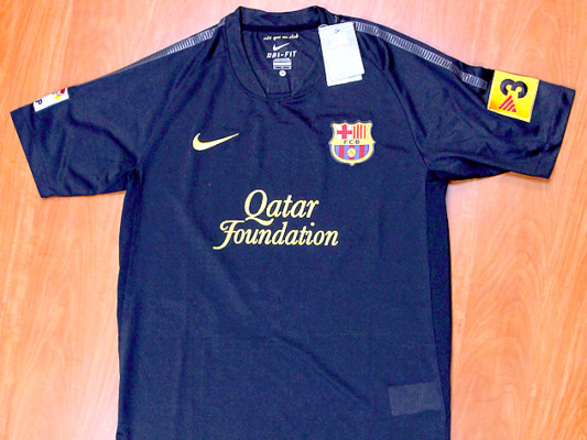 Gánate la camisa del Barcelona siguiendo a EL HERALDO en twitter