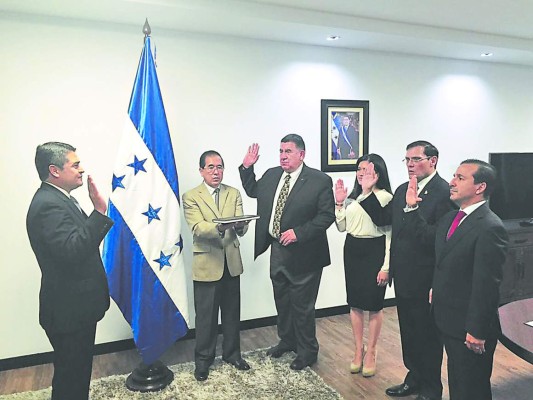 La hija de Chang Castilllo gana L 183,163 en el BCH