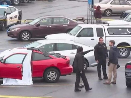 Agente del ICE mata a hombre frente a supermercado en Georgia