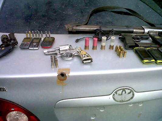 Al menos nueve detenidos en allanamientos policiales en Cortés