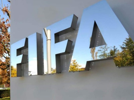 FIFA suspende de por vida a exsecretario de Federación de Botsuana