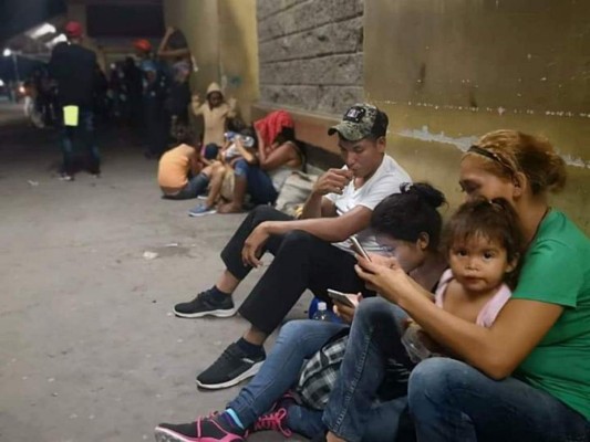 Las primeras imágenes que deja la caravana de hondureños que partió hacia EEUU