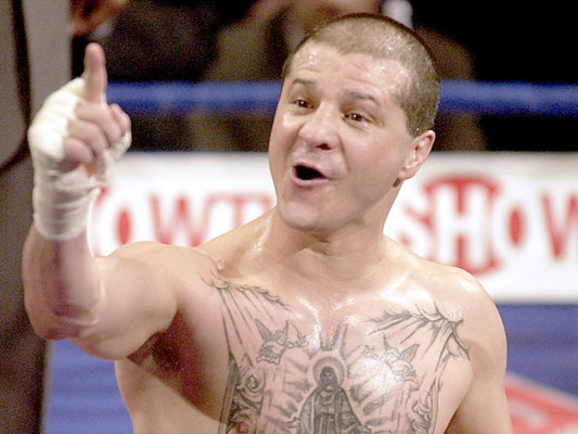 Hallan muerto a Johnny Tapia, penta campeón mundial de boxeo