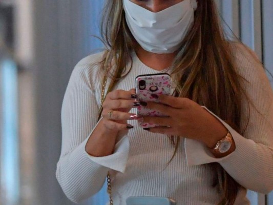 ¿Cómo limpiar tu teléfono para evitar contagios de coronavirus?