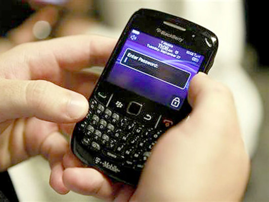 ¿Mensajes de texto arruinan el arte de la conversación?