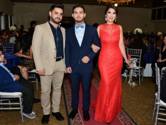 Inolvidable noche de los senior de Christian International School