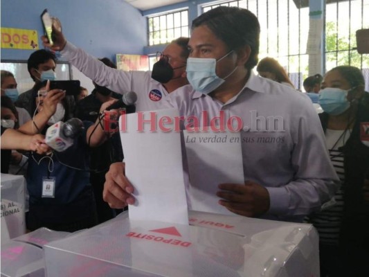 Así votaron los reconocidos líderes políticos de Honduras (Fotos)
