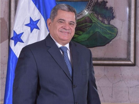 Al menos 18 diputados quedarían fuera de la carrera por la reelección (Fotos)