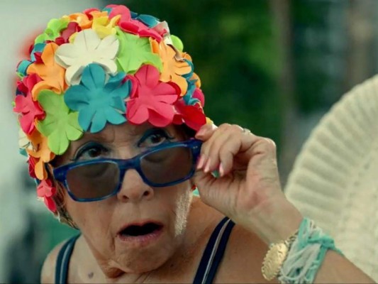 Jencarlos enciende la rumba con el tema más divertido del verano: 'Pa' qué me invitan'