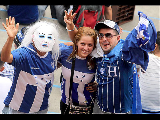 Honduras clasifica a la hexagonal con humillante paliza a Canadá