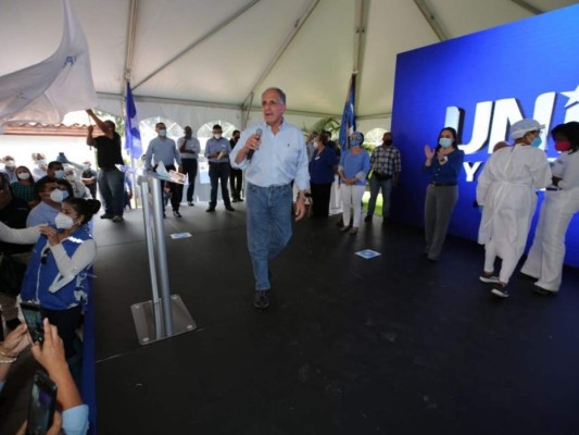 'Tito' Asfura lanza su precandidatura presidencial y promete unidad (FOTOS)