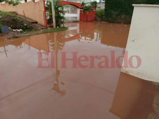 Dos días de lluvia dejan estragos en la capital de Honduras