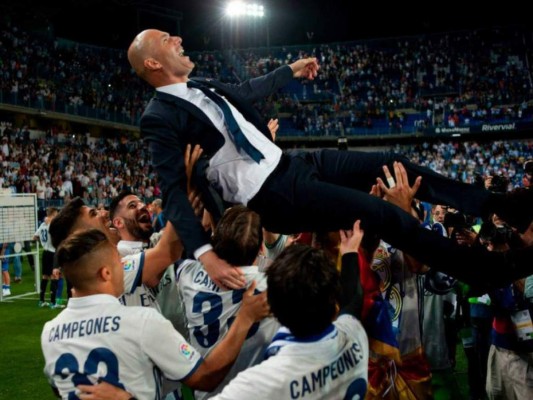 Oficial: Zidane regresa al Real Madrid y firma contrato hasta el 30 de junio de 2022