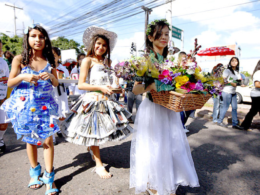 Estudiantes de básica y prebásica festejan el Día del Ambiente en la capital de Honduras