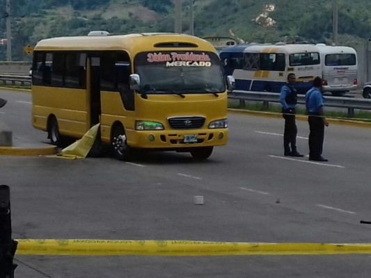 Una persona muerta dentro de un autobús deja tiroteo en la capital de Honduras