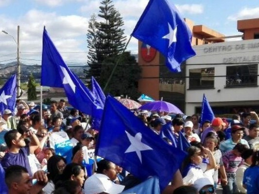Nacionalistas realizan movilización en la capital de Honduras