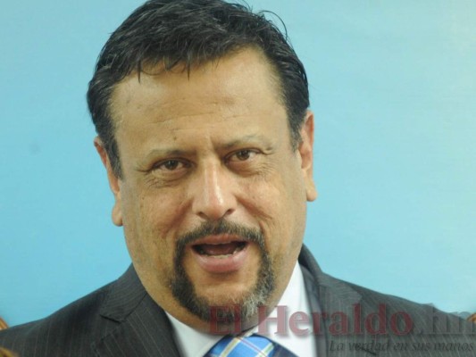 Ministro de Educación a la dirigencia magisterial: por favor, no suspendan clases