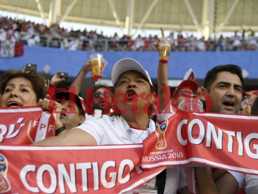 Así es el ambiente en el partido entre Perú vs Dinamarca en el Mundial Rusia 2018