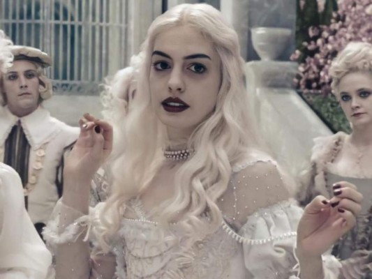 FOTOS: Las películas de Anne Hathaway que nos enseñaron a vestir con elegancia