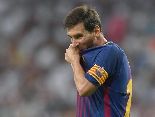 Las caras de la frustración de Lionel Messi tras caer en la Supercopa