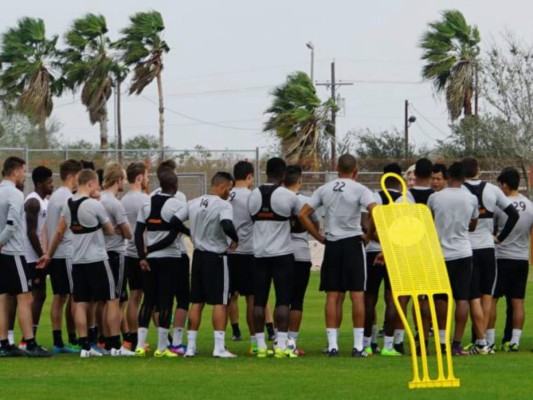 Elis vuelve a anotar para el Houston