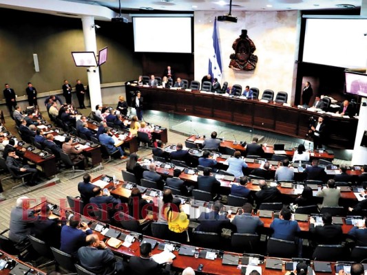 Solo 45 aspirantes a entes electorales irán a la etapa de las audiencias