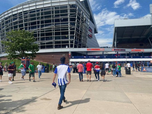 Así disfrutaron los hondureños el duelo ante Costa Rica en el Empower Field