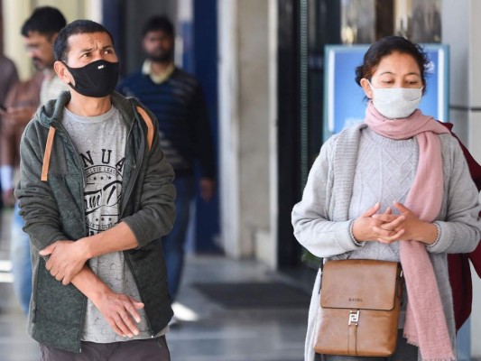 Más de 1,300 muertos deja el coronavirus; preocupa aumento de casos