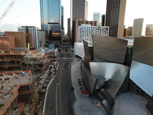 Un mundo sin gente: 19 imágenes aéreas de ciudades casi vacías por Covid-19