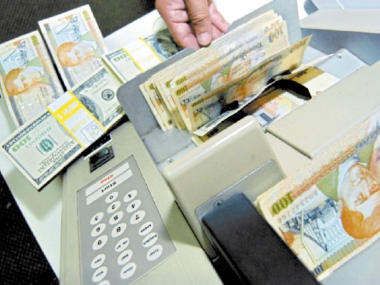 Excesivo gasto en seis oficinas públicas