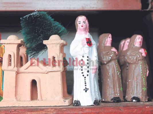 Capitalinos rememoran la llegada del Niño Jesús con los nacimientos