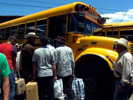 Siete empresas de buses son vigiladas por militares en la capital de Honduras&nbsp;&nbsp;