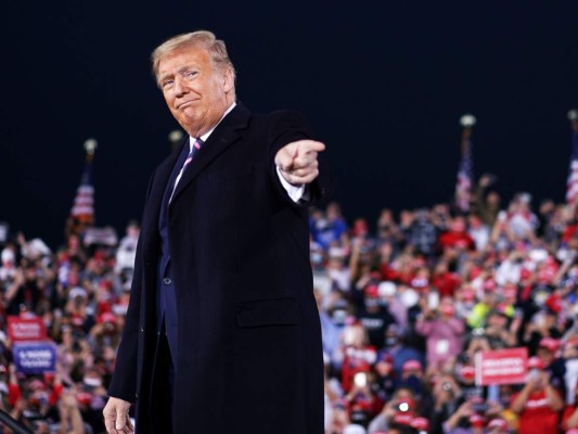 Trump, presa fácil del covid-19 por su edad y problemas de salud