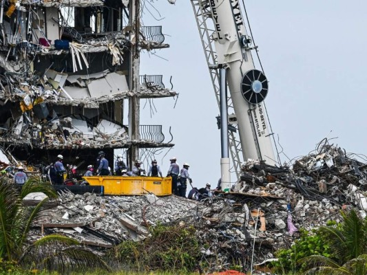 FOTOS: Sexto día de búsqueda de sobrevivientes tras colapso de edificio en Miami