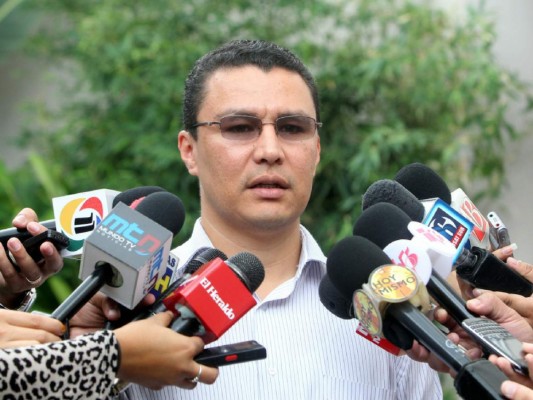 Hernández tiene la voluntad para tender puentes para el diálogo, asegura Ebal Díaz