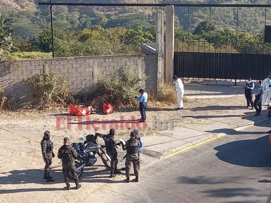 Un rótulo, una faja y dos cadáveres: el dantesco hallazgo en la salida al norte de la capital