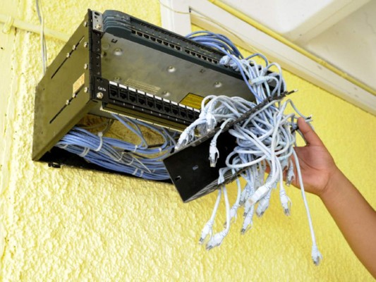 Encuentran saqueada oficina de seguridad de la UNAH