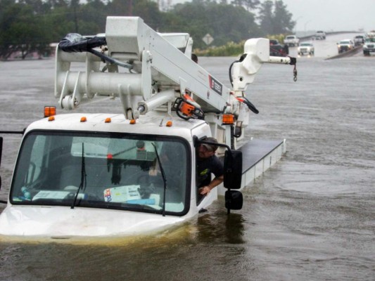 Los estragos que provocó Harvey en 10 impactantes imágenes