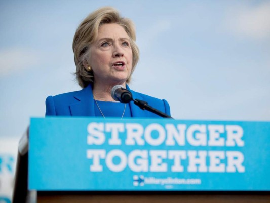 Hillary Clinton: es 'aterrador' que Trump 'prefiera' a Putin en lugar de Obama