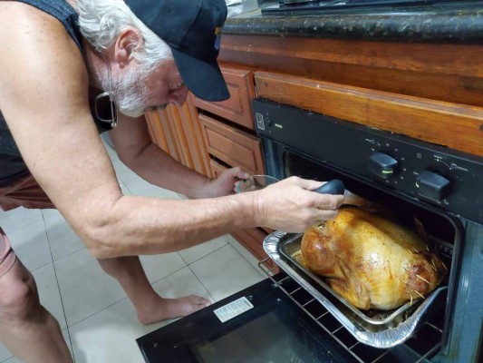 Iglesia Génesis II: religiosos que prometen 'sustancia milagrosa' contra el covid-19