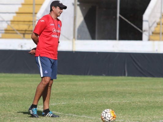 Diego Vazquez: Llevo cinco torneos en la silla eléctrica