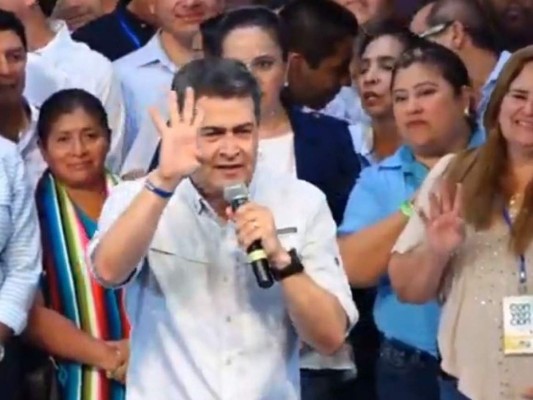 FOTOS: Así pidió JOH cuarta victoria para el Partido Nacional durante convención