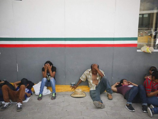 México detiene a 115 migrantes hondureños en el estado de Veracruz