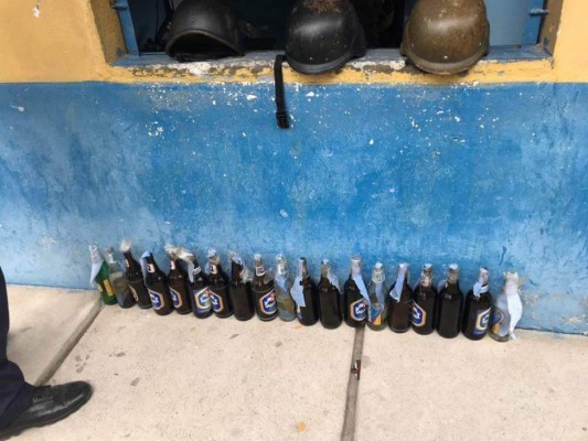 Decomisan 17 bombas molotov en manifestación de la Alianza de Oposición realizada en Comayagua