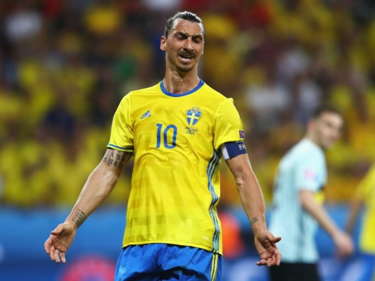 Ibrahimovic no realizará la gira china con el Manchester United